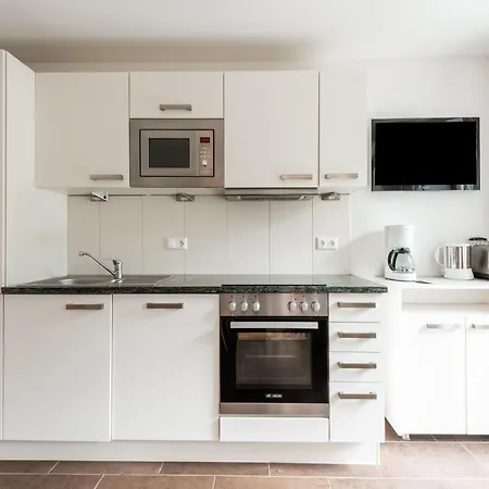 Spacious In Amidst Mountains Apartmán