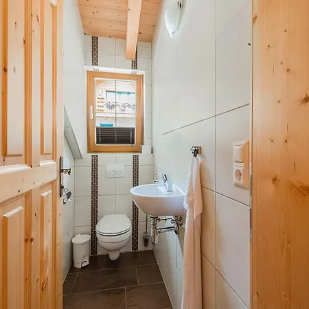 Spacious In Amidst Mountains 公寓