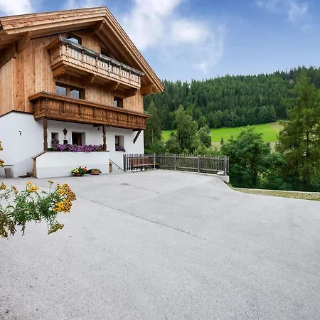 Spacious Apartment In Fendels Amidst Mountains