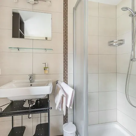 Spacious Apartment In Fendels Amidst Mountains * Fendels